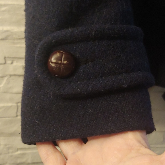 American Eagle Winter Jaxket - Picture 5 of 9